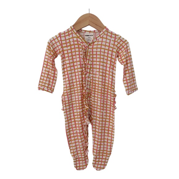 SpearmintLOVE Other - SpearmintLOVE Ruffle Snap Footie, Pink Check